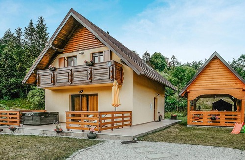 Brestova Draga House | Beautiful home in Mrkopalj with sauna