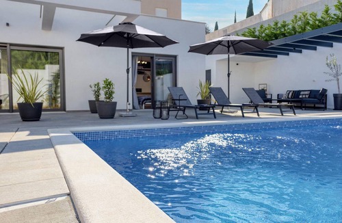 Pjescana Uvala House | Beautiful home in Pula