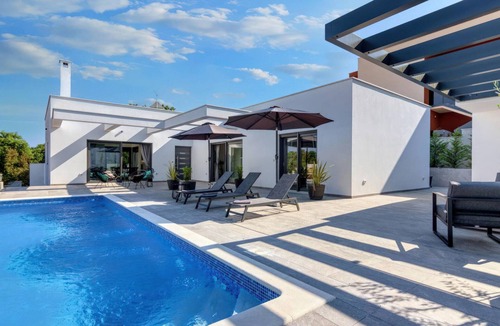 Pjescana Uvala House | Beautiful home in Pula
