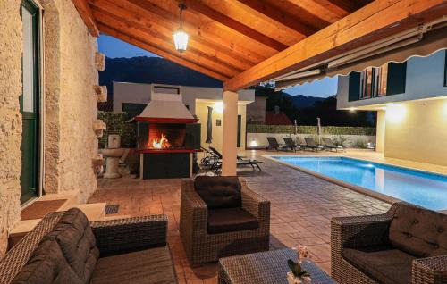 Sestanovac House | Beautiful Home In Sestanovac