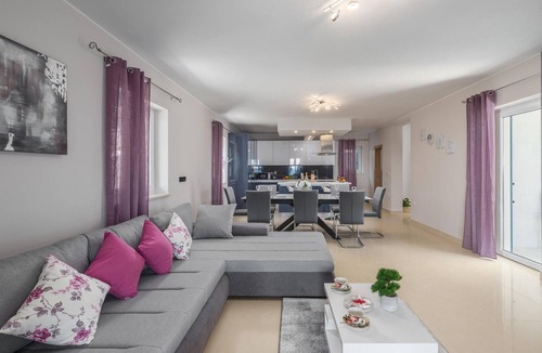 Viskovici House | Beautiful home in Viskovici
