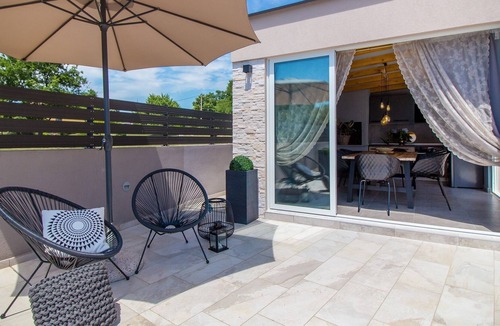 Becici Cabin | Beautiful newly built holiday house with two separate units with private pool