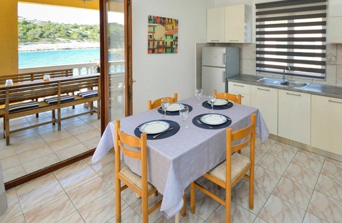 Zirje House | Beautiful private villa for 8 people with WIFI, A/C, TV, terrace and pets allowed