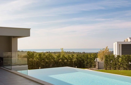 Viskovici Villa | Beautiful private villa for 6 people with A/C, WIFI, private pool, TV, terrace and pets allowed