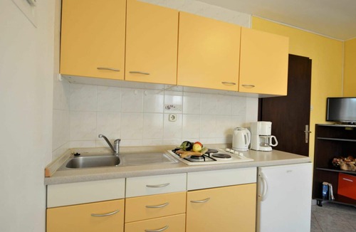 Peruski House | Beautiful private villa for 4 guests with A/C, WIFI, TV and terrace