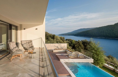 Duga Luka Villa | Beautiful private villa for 10 people with A/C, hot tub, WIFI, private pool, TV and terrace