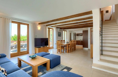 Baredine Villa | Beautiful private villa for 8 guests with A/C, private pool, WIFI, TV, terrace and panoramic view