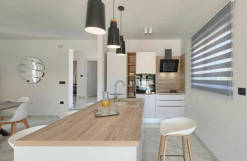 Filipana Villa | Beautiful private villa for 4 guests with A/C, WIFI, private pool, TV and terrace