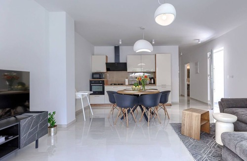 Strmac House | Beautiful private villa for 6 guests with private pool, WIFI, A/C, TV and terrace
