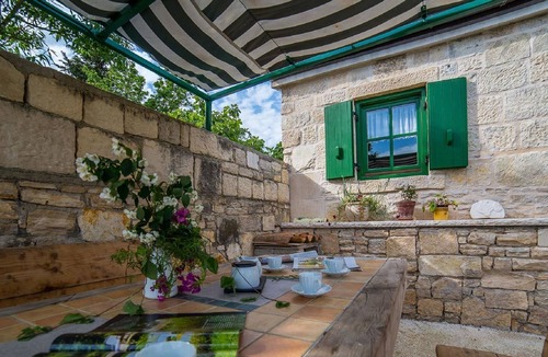 Posedarje Cabin | Beautiful stone house located near Zadar and near the sea