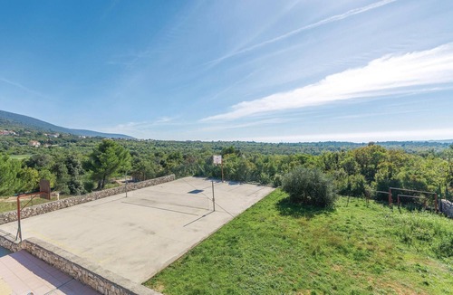 Viskovici Apartment | Beautiful studio in Labin with swimming pool