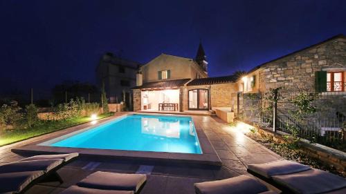 Kaldir Villa | Beautiful villa Benvenuti with private pool near Motovun