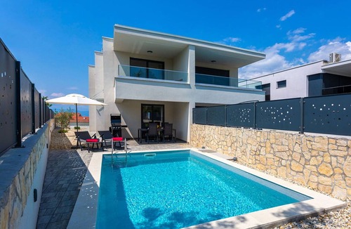 Bogovici House | Beautiful villa for 6 people with private pool, WIFI, A/C, TV and terrace