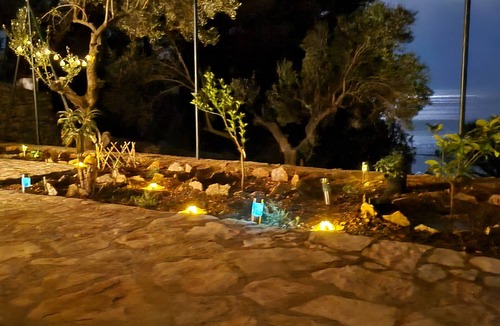 Sevid Villa | Beautiful villa on the beach