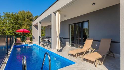 Sveti Martin Villa | Beautiful Villa Rhapsody with pool in Buzet