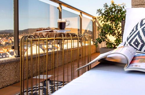 Portonovo Apartment | Bienvenido a LaPerla Premium, exclusivo ático con vistas en el corazón de las Rías Baixas