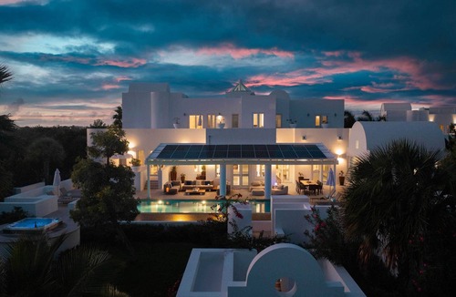 Rendezvous Bay Villa | Blissful 4BR Escape – 4800SF, Pool, Hot Tub & Stroll to Rendezvous Bay beach