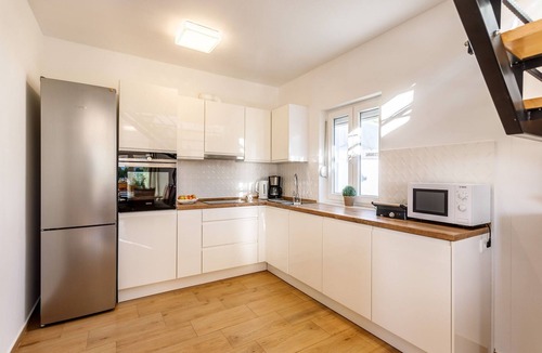 Nova Sela Villa | Brand new countryside villa with heated pool, 30 min from the coast