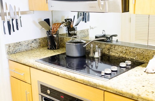 Zona Hotelera Norte Condo | Breathtaking Modern Beachfront 2BR, Walk2Town Snorkeling amazing exclusive north