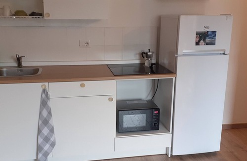 Zona Padova Apartment | Bright Studio, top Floor, 1 or 2 People, Long Stay, Next to Metro!