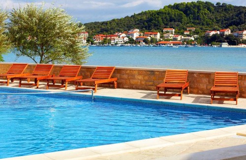 Kampor Resort | Camping Lando