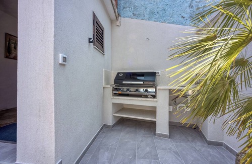 Mali Losinj House | Captain's House - Sv. Jakov/w Terrace, Nerezine, Croatia