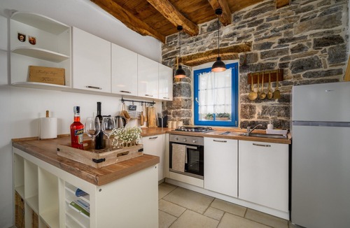 Zrenj Villa | Casa Belinda in Klarići - Haus für 4 Personen