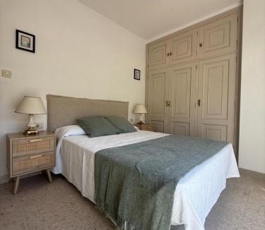 Raxo Apartment | Casa con jardín y bajada al mar en Raxó