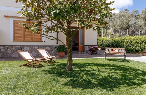 Massa Lubrense House | Casa Elvira: Country suite between Sorrento, Capri and Positano