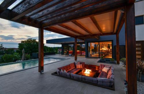 Rebici Villa | Casa Famiglia