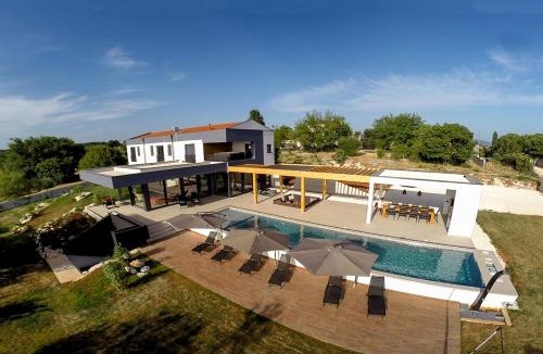 Rebici Villa | Casa Famiglia
