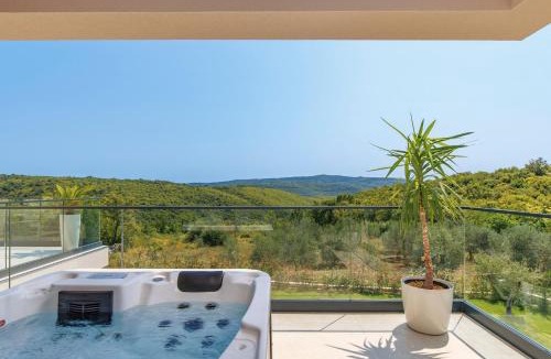 Kunj Villa | Casa Mayren Romantic Wellness Villa for Two