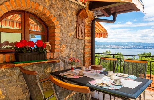 Liganj Villa | Casa Milena 1 Lovran Opatija by Villas Guide