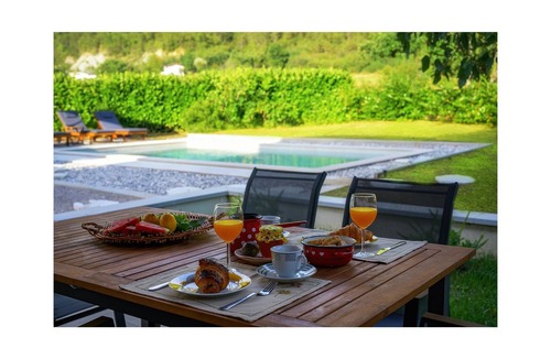 Gornja Nugla House | Casa Milena - Holiday stone house with a private pool/hill view/peaceful