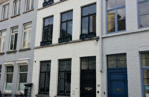 Historical Center Bruges House | Casa Negra