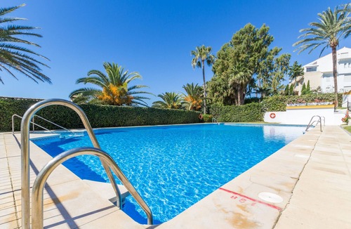 Golden Mile House | Casa Petit Palais