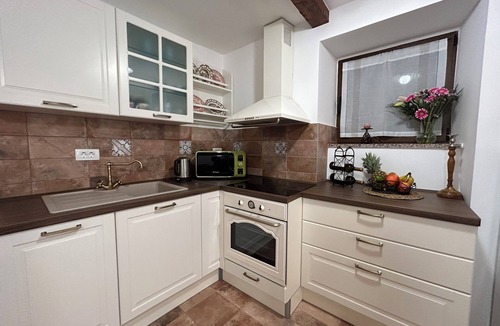 Draguc House | Casa Stella is in a small and quiet village Draguc in the middle of Istria