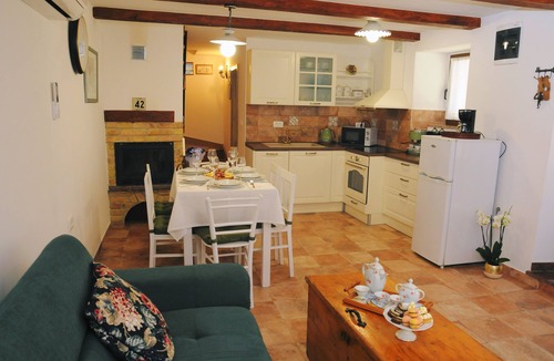Draguc House | Casa Stella is in a small and quiet village Draguc in the middle of Istria
