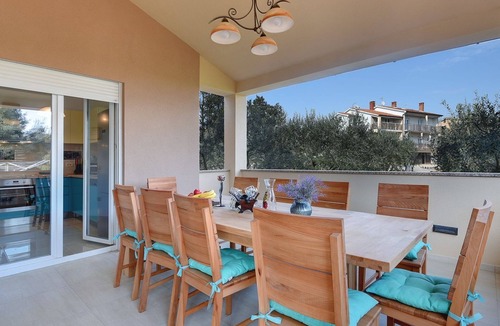 Vinkuran House | Casa Veronika by Interhome