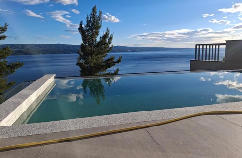 Celina Villa | Celina Villa Tina