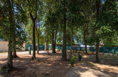 Banjole Hotel | Centinera Resort