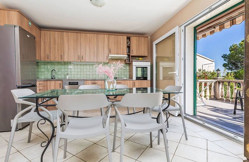 Medici House | Charmantes Ferienhaus in Medići mit Privatem Pool by Interhome