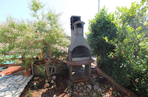 Vinkuran Apartment | Charming 2-Bedroom Apartment with Parking, Perfect for 5