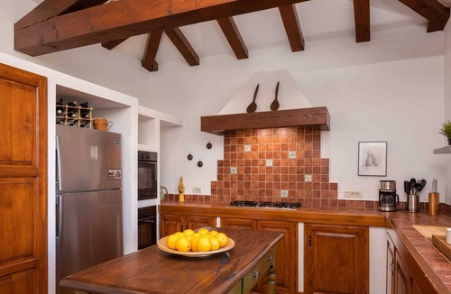 Makovci Villa | Charming 4BR Villa with Pool and Playground