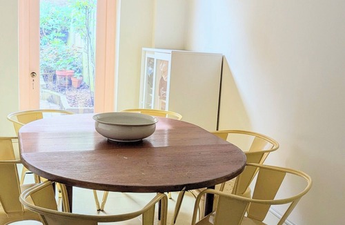 Clapton Apartment | Charming East London Apartment