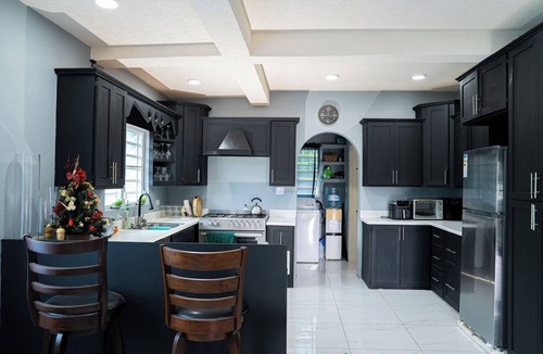 Jennings Apartment | Chenko Villas & Cars