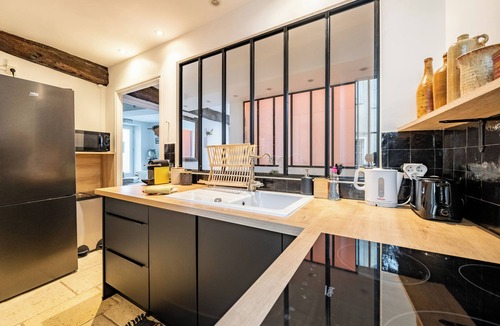 Marly-le-Roi Apartment | Chez Laurette | Historic Gîte 10min Versailles 30min Paris