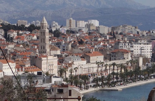 Split Apartment | * City apartment with a view for 2-4 people