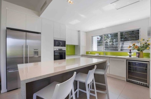 Sunshine Beach House | Close to Beach and cafes…family and pet friendly