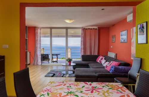 Kostrena Apartment | Colourful Seaview Apartment, Kostrena, Croatia